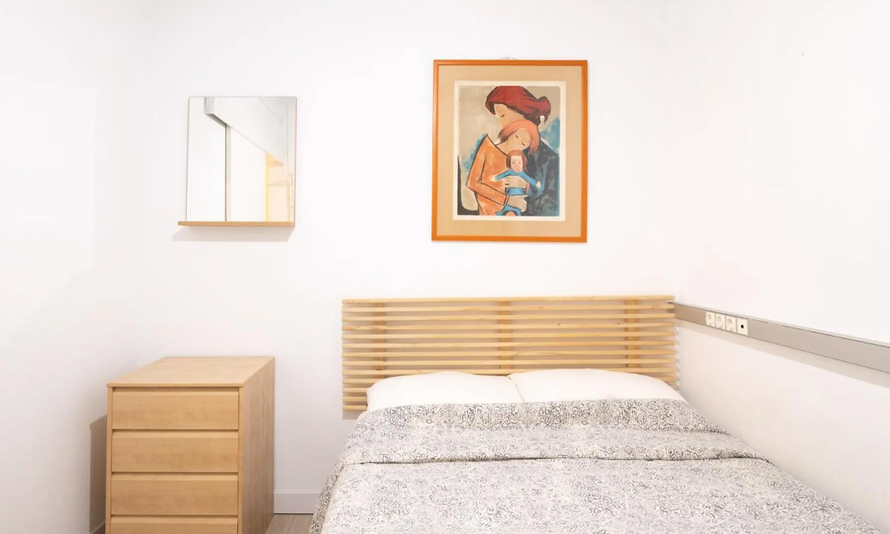 Sagrada Familia Comfy Apartment Barcelona 0*,